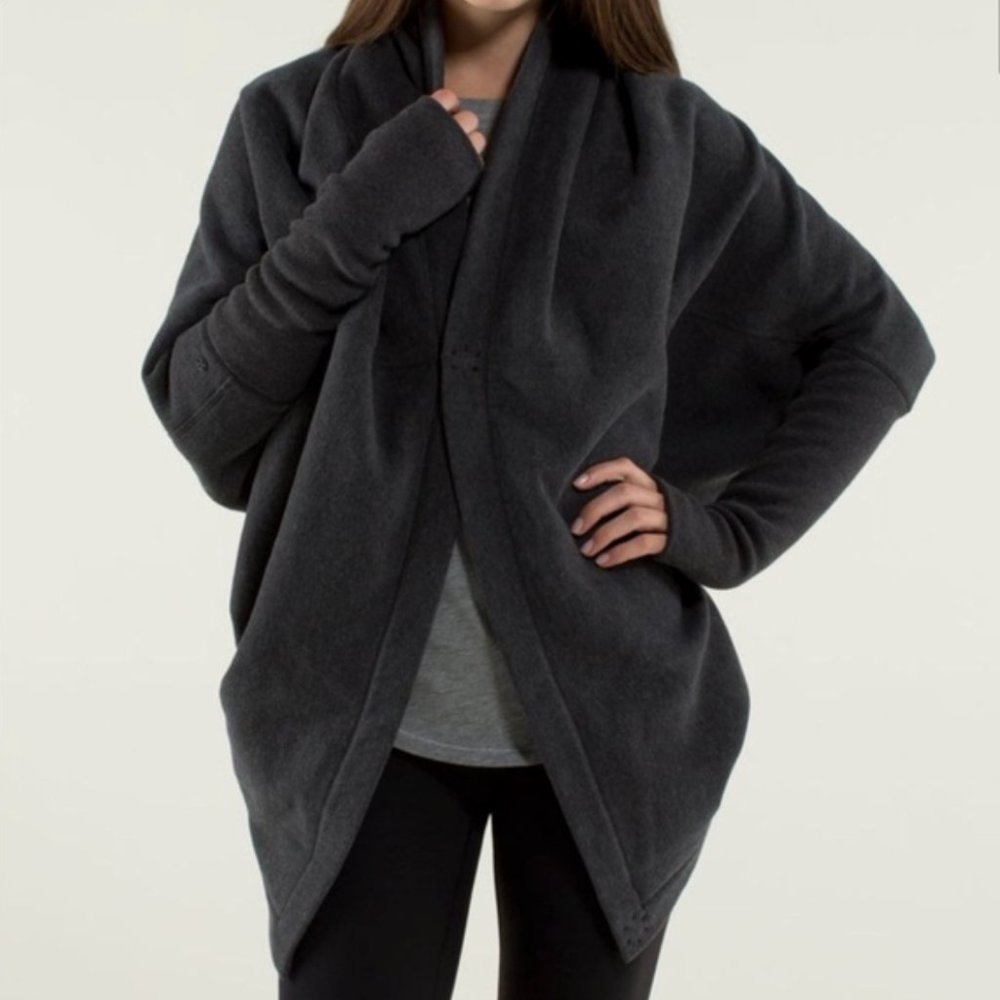 Lululemon It Makes Two Wrap